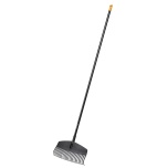 Fiskars Solid muru ja lehereha M varrega 