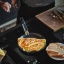1075522_Fiskars_Hard_Face_Omelette_pan_22cm_Environment_01_1X1.jpg