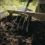 1070678_Fiskars-Ergonomic-kompostihang_1.jpg
